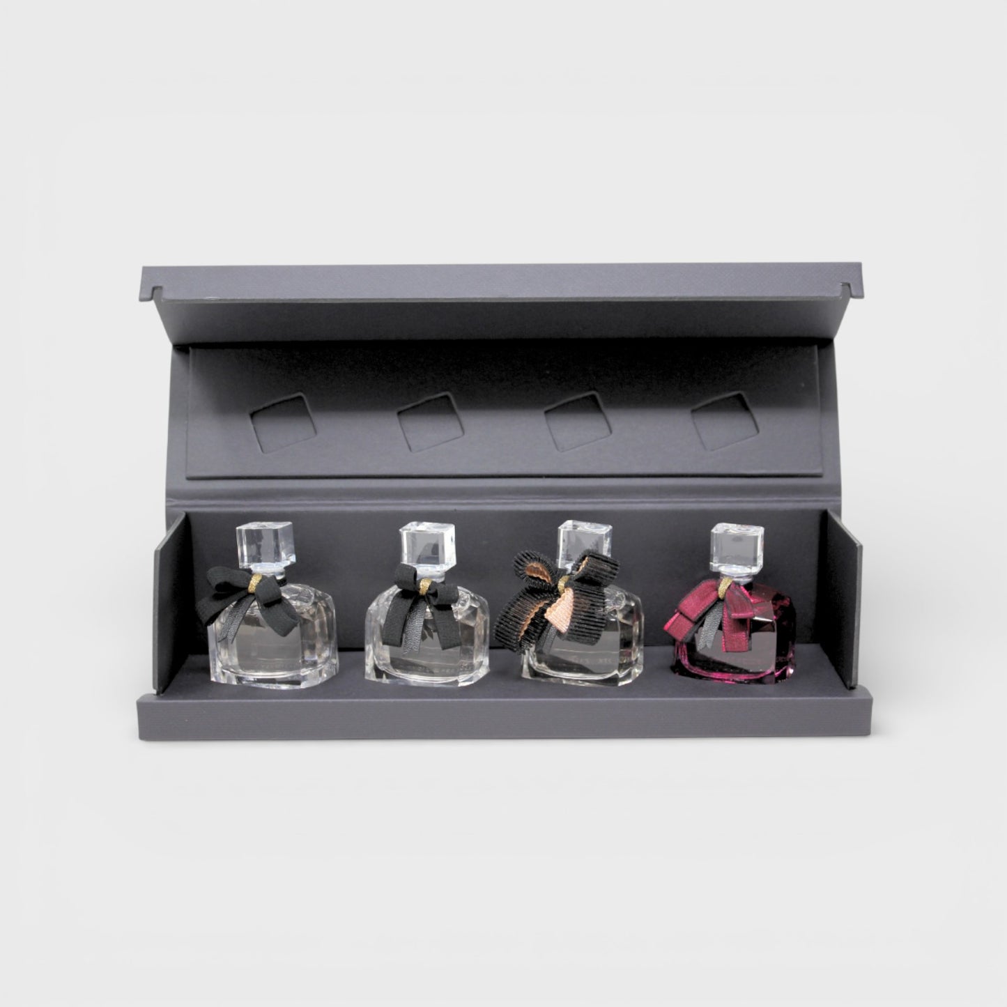 Yves Saint Laurent Mon Paris Mini Set 4 Pz Para Mujer